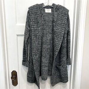 🟢3 for $30🟢Abercrombie & Fitch Grey Knit Long Hooded Cardigan